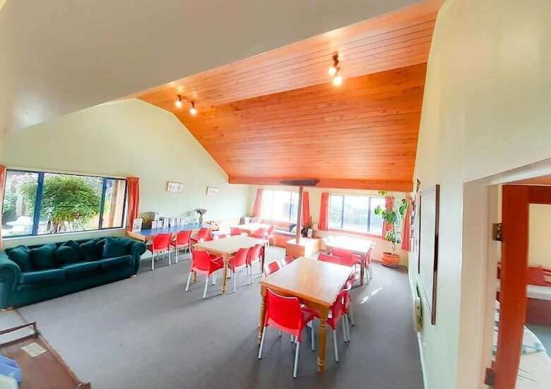 Hostal Golden Fern Backpackers