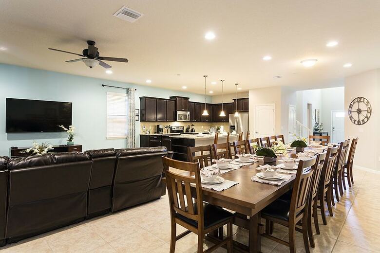 Windsor At Westside #12 - 8 Bed 6 Baths Villa