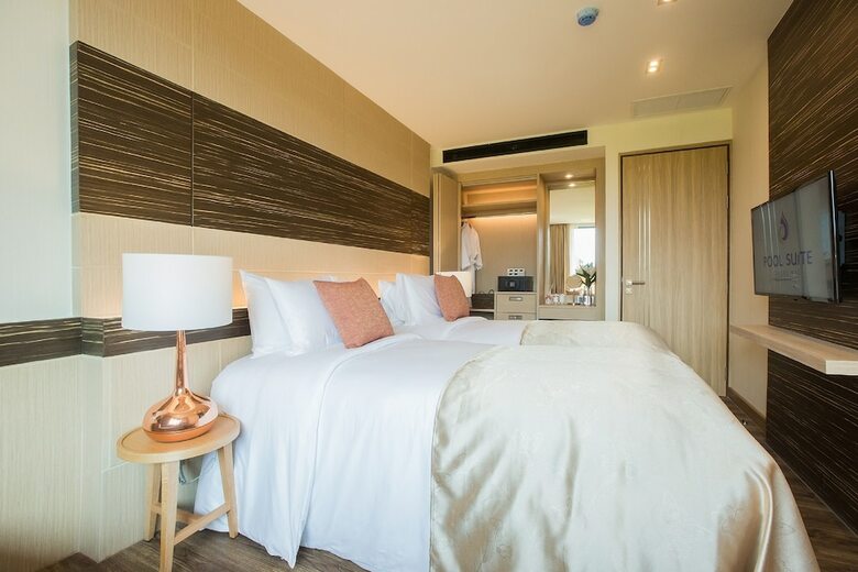 Hotel Pool Suite Chiang Mai