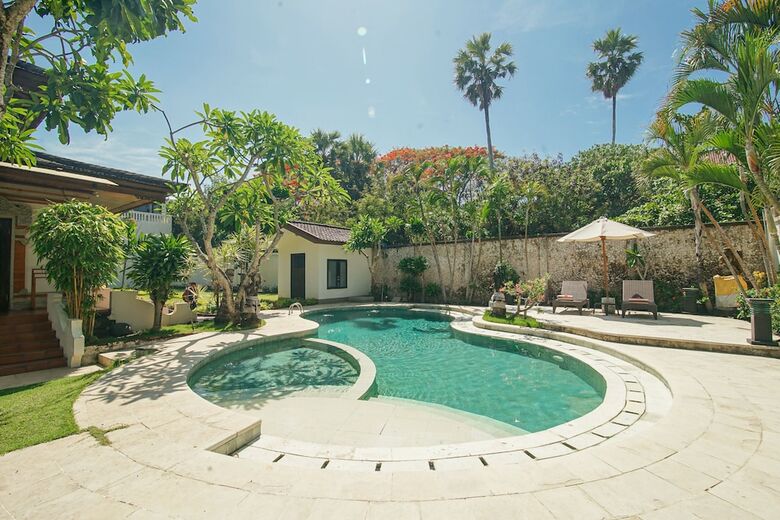 Baliana Villa Legian