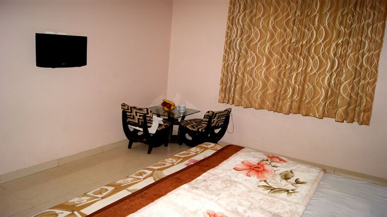 Hotel Maxfort Cyber City