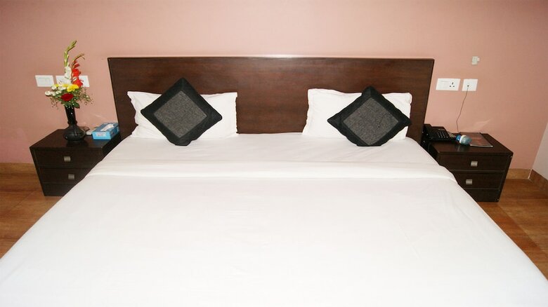 Hotel Maxfort Cyber City