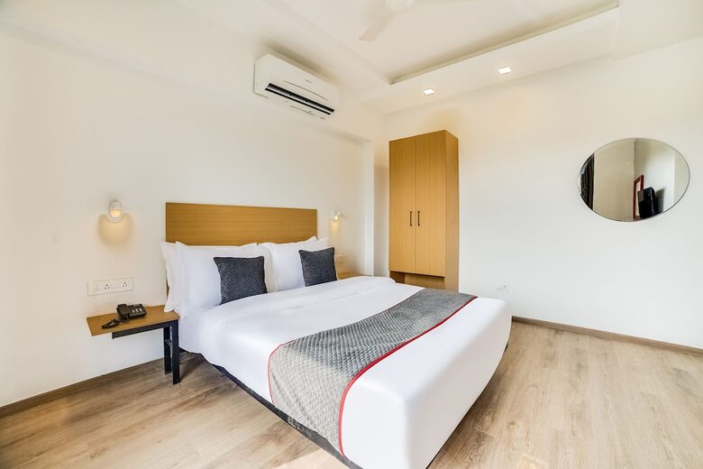 Hotel Oyo Flagship 15228 South City2