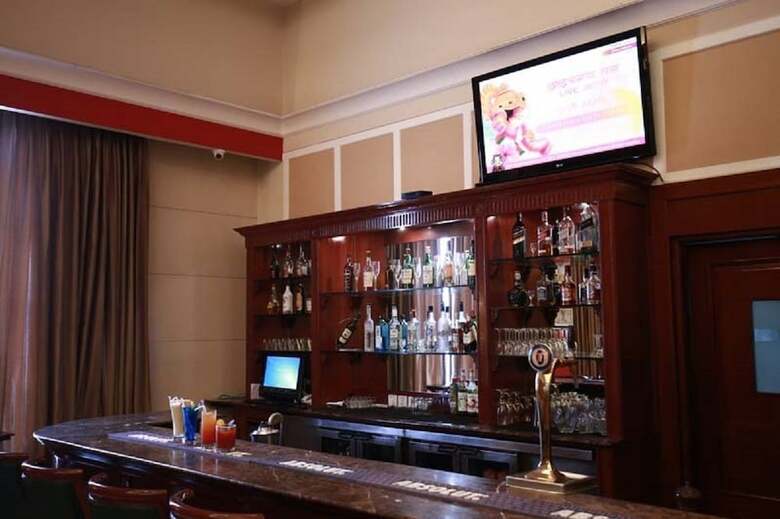 Hotel Dlf Club 3