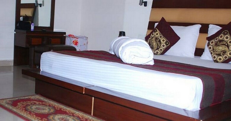 Hotel Maxfort Greenwood City