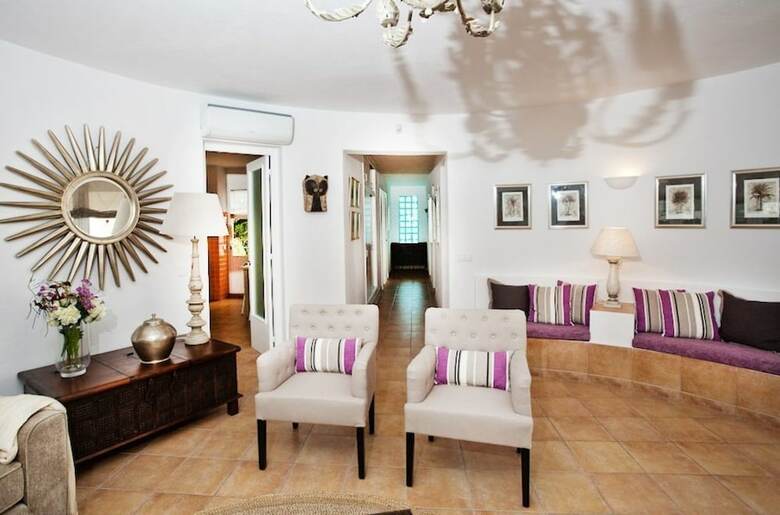 Villa Bini Segu�