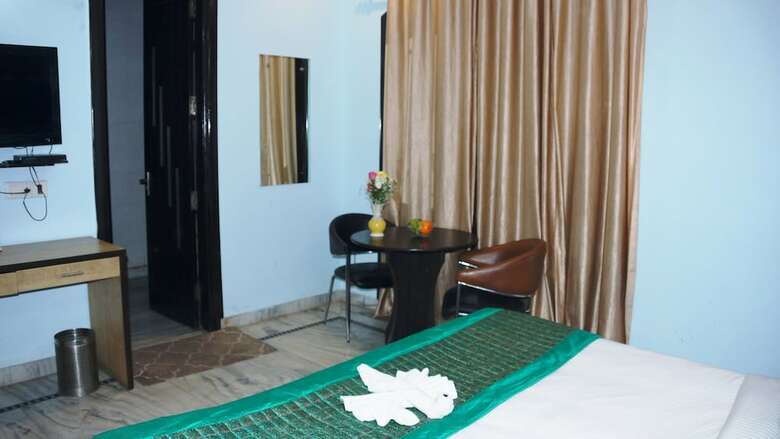 Hotel Maxfort Service Apartment