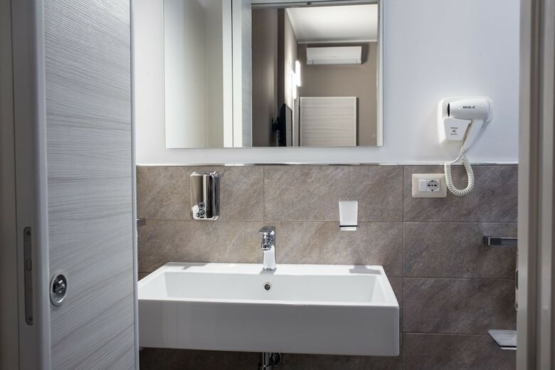Bhagya Gallipoli Rooms & Suites