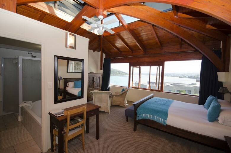 Hotel Augusta Bay