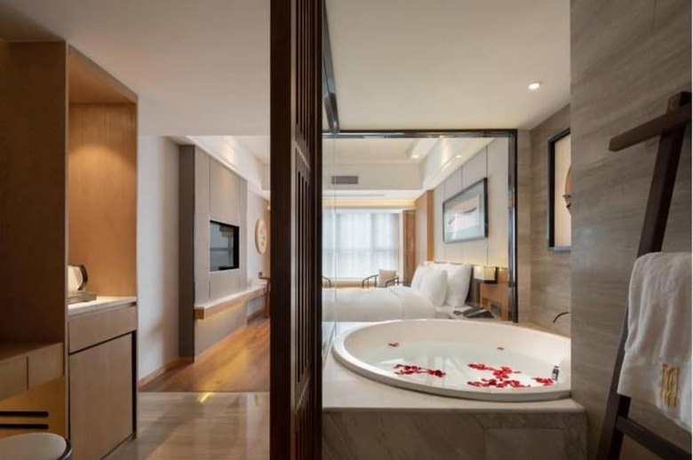 Charm City Kai Guan Hotel