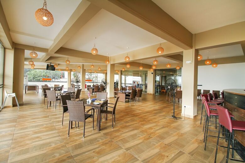Hotel Capital O 311 Grace Beach Resort