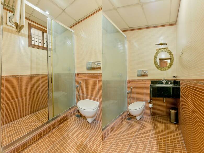 Hotel Oyo 15854 Grand Seasons