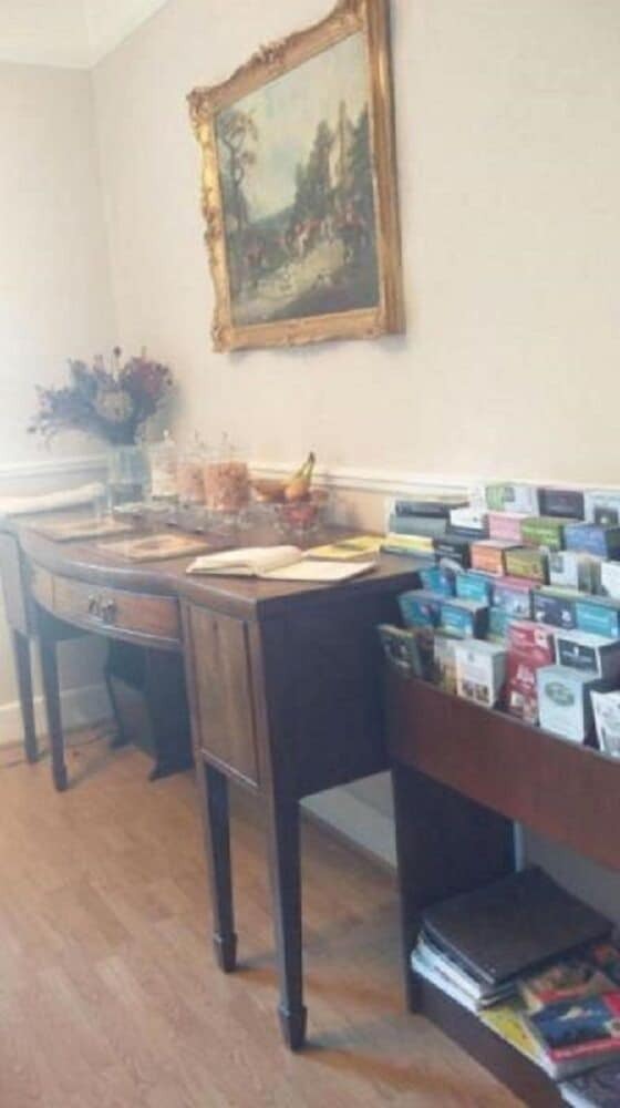 Bed & Breakfast Winton House