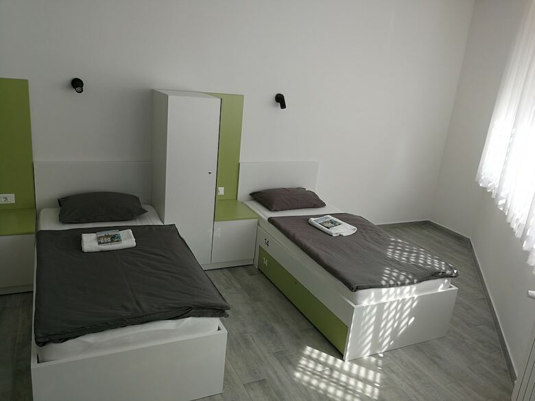 Hostal 3 F Hostel
