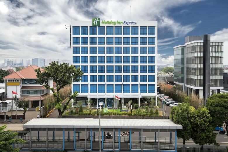 Hotel Holiday Inn Express Jakarta Matraman