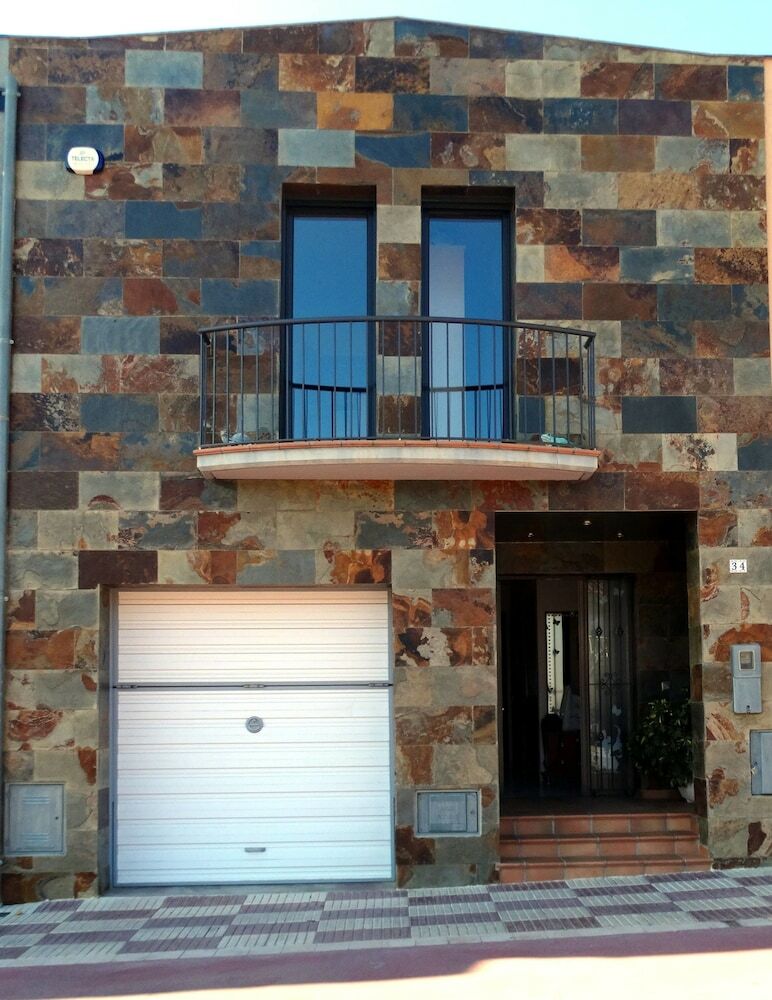Apartamentos Casa Meneses En Llagostera