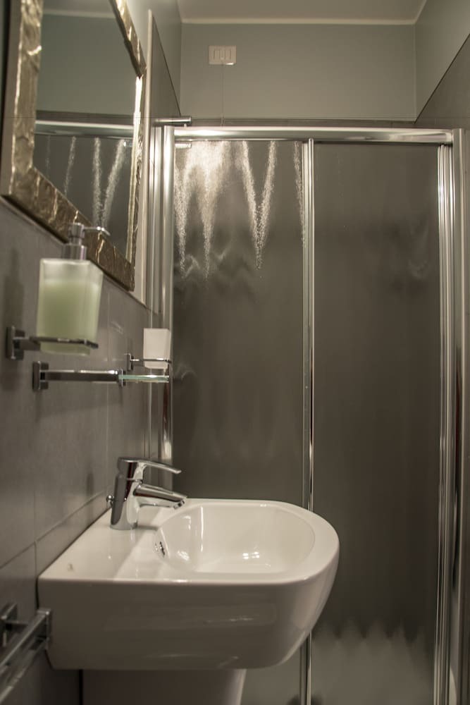Hotel Alibardi Alloggi