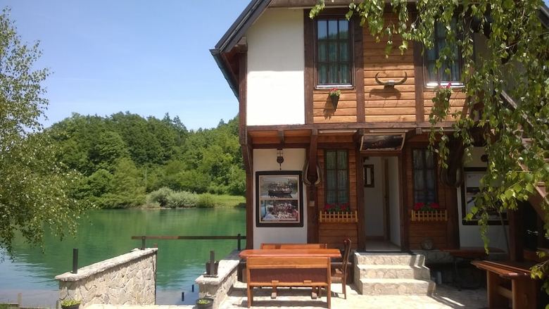 Bed & Breakfast Neron Turist Center