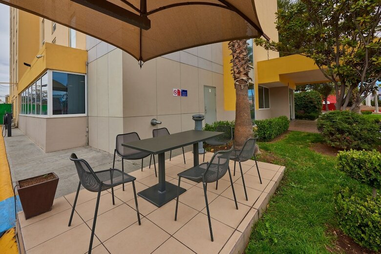 Hotel City Express Saltillo Norte