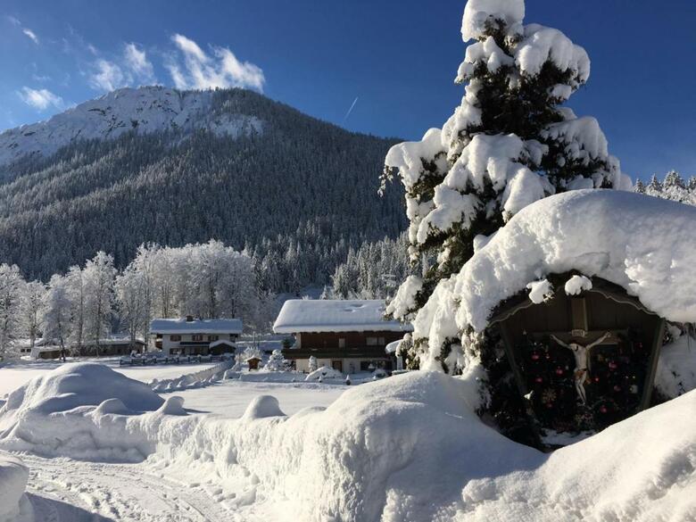 Hostal Hotel - Pension Alpenstern