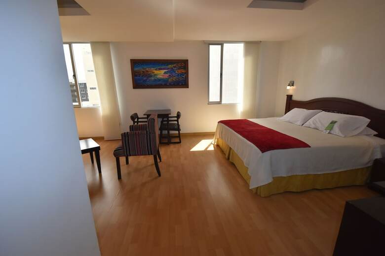 Hotel Bolivar Plaza