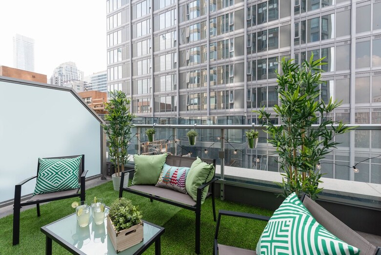 Quickstay - Yorkville Paradise (Yonge & Bloor)