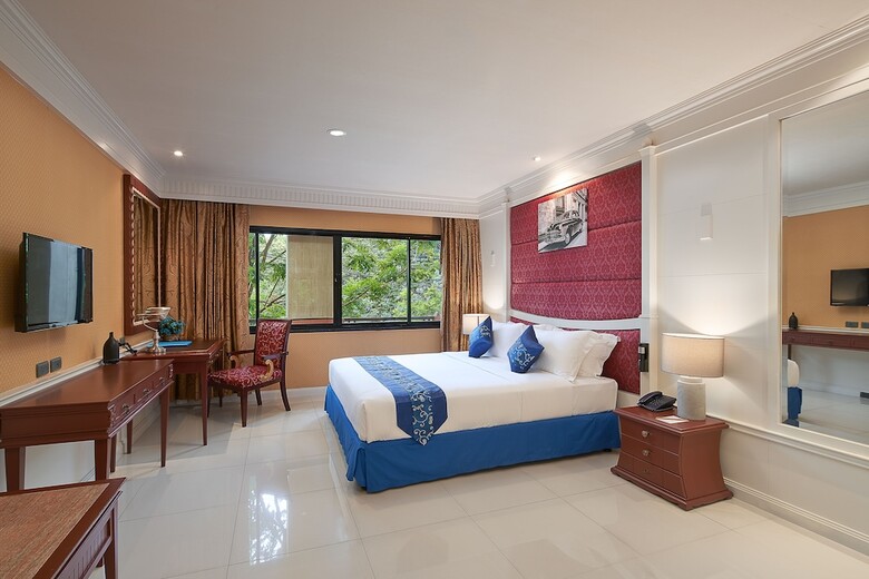 Floral Hotel � Dolphin Circle Pattaya