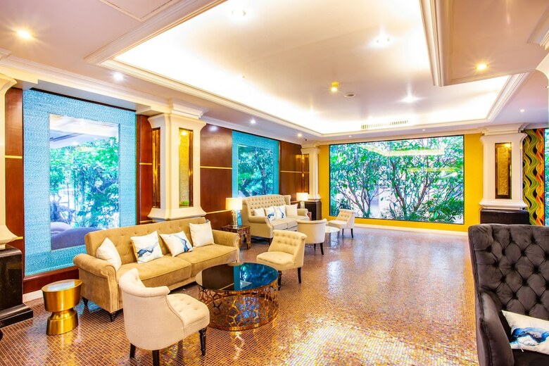Floral Hotel � Dolphin Circle Pattaya