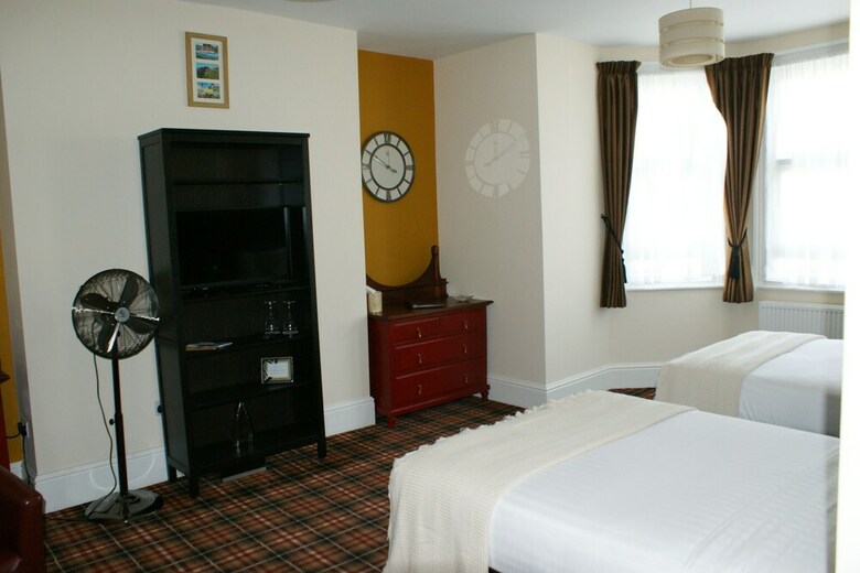 Bed & Breakfast 10 To 12 Folkestone