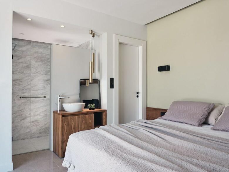 Drallos Luxury Villa