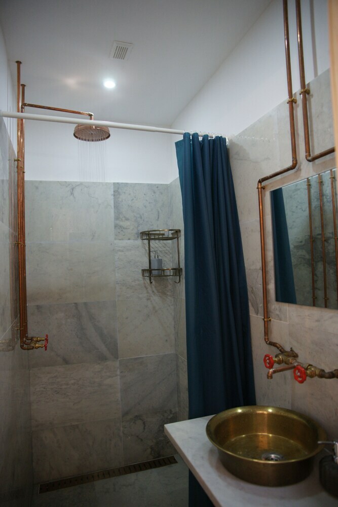 Hostal Malevich Hostel