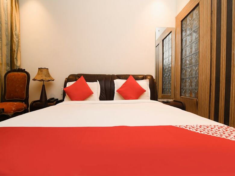 Hotel Oyo 15418 D'amore Resorts