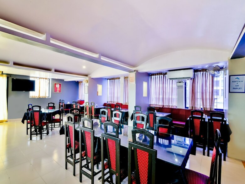 Oyo 2320 Hotel Mayura Novacity