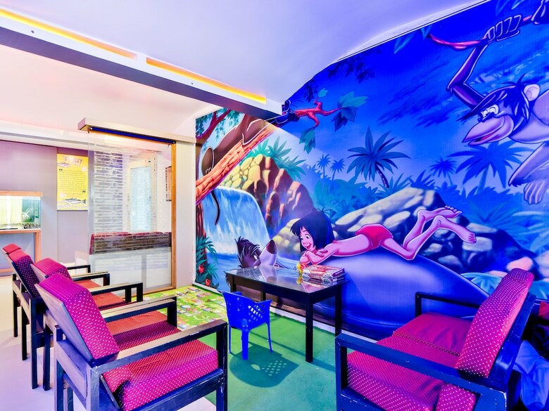 Oyo 2320 Hotel Mayura Novacity