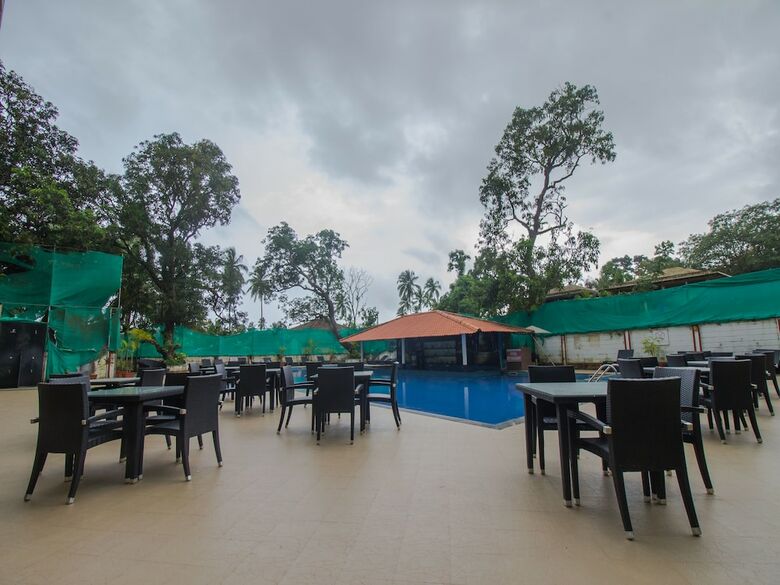 Apartamentos Oyo 16780 Home 2bhk With Pool Assagaon