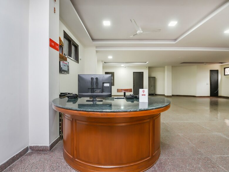 Apartamentos Oyo 16704 Greenhouse