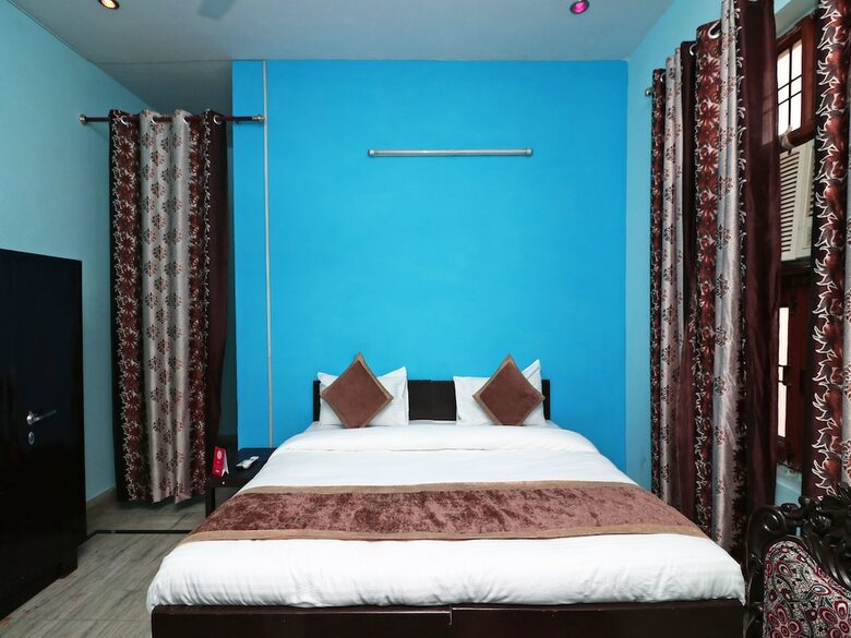 Hotel Oyo 16146 Royal Guest House