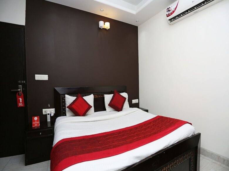 Oyo 16410 Hotel Retreet