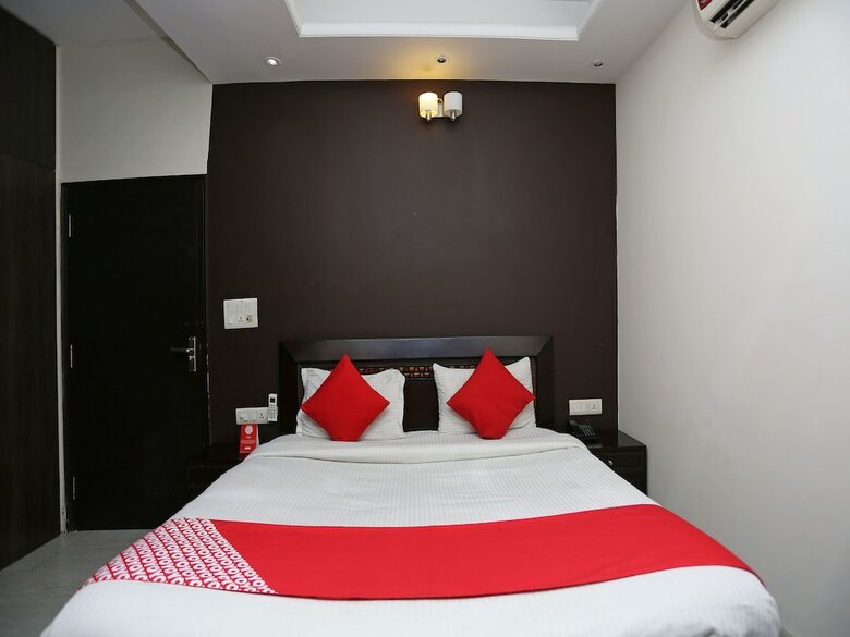 Oyo 16410 Hotel Retreet