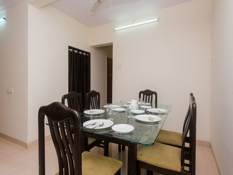 Oyo 15119 Vista Service Apartment