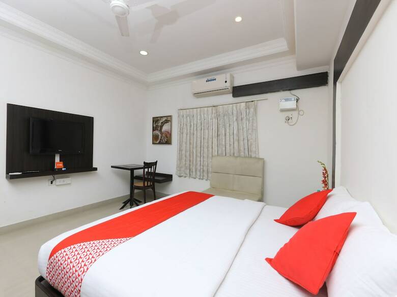 Hotel Oyo 15507 Sunshine Highway Inn