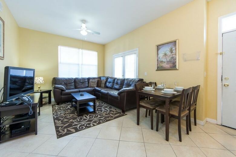 Apartment & Town Homes Close To Disney