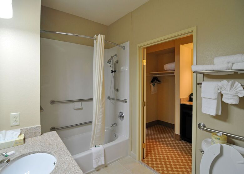 Hotel Country Inn & Suites By Radisson, Conway, Ar