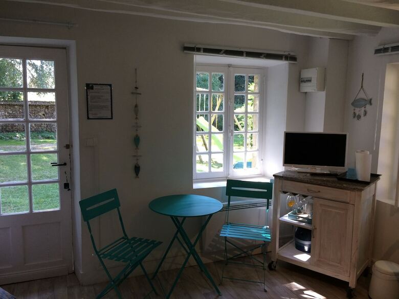 Hotel La Chambr�e Des Colombes