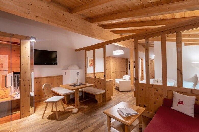 Tratterhof - The Mountain Sky Hotel
