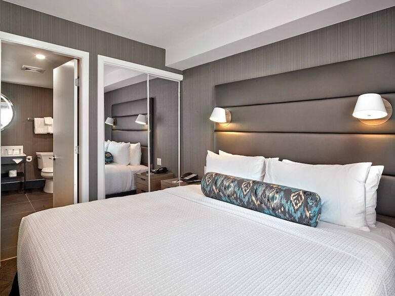 Sandman Signature Plano - Frisco Hotel