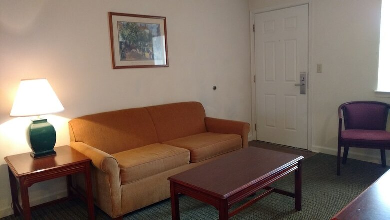 Apartamentos Affordable Suites Charlottesville