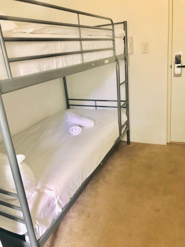 Hotel Astoria Space Pop Up
