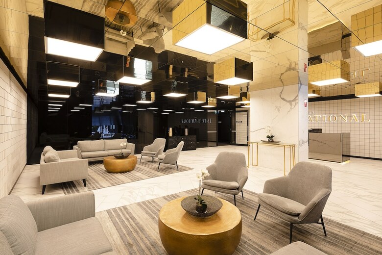 Apartamentos Crown Boutique S Collection