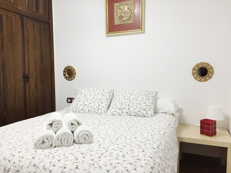 Apartamentos Hornos Del Veinticuatro